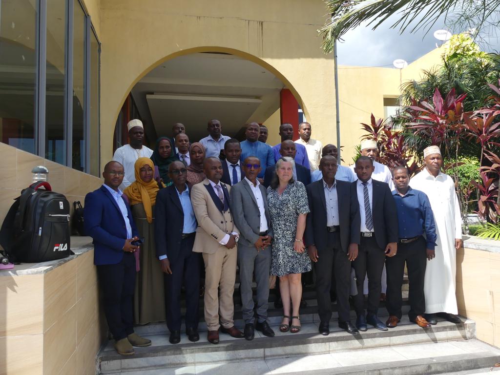 image Magistrats et juristes sensibilisés sur la réglementation des communications électroniques aux Comores