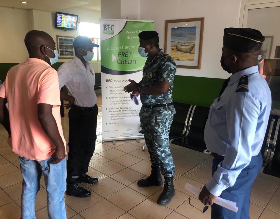 Vaccination: Tu n’as pas ton pass sanitaire, tu n’entres pas