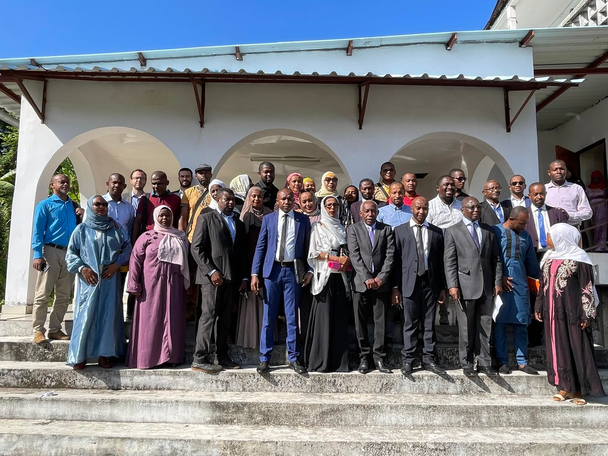 image 50 agents du ministère des finances formés