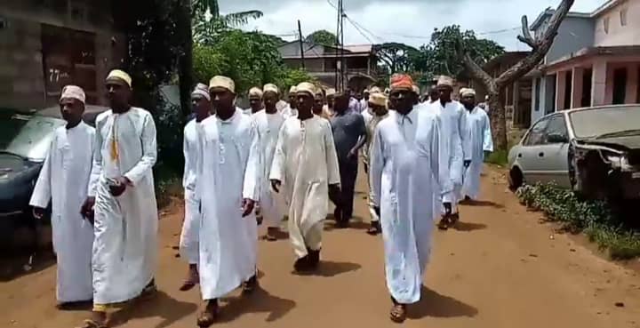image Une marche à Wanani pour bannir un acte de profanation du Coran
