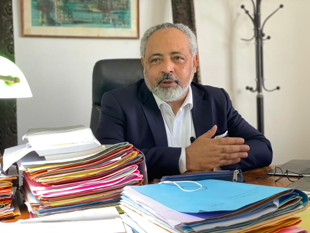 image Litige Mme Makas/Oussene Mansoib: L’avocat de Makas parle d’une « inexécution contractuelle »