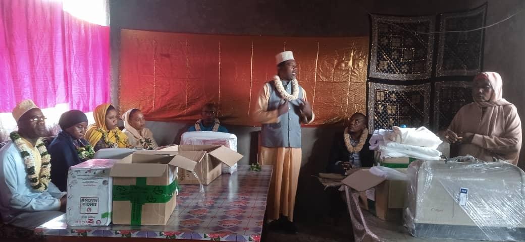 image Des jeunes filles de Wanani formées et équipées en matériel de couture