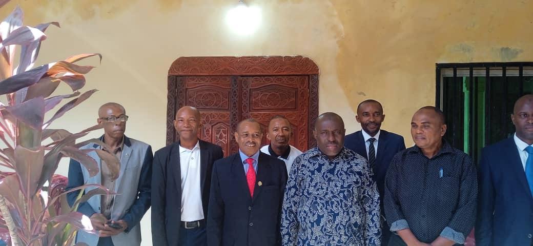Le nouvel ambassadeur de Tanzanie en visite à Mohéli