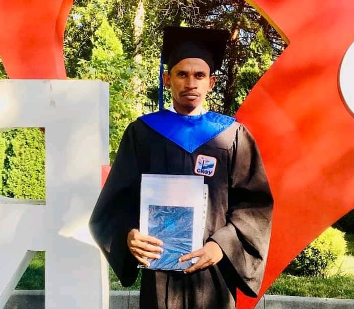 image L'AEM remet des certificats d'études à 57 jeunes diplômés
