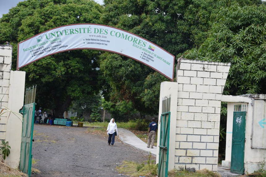 image Une étudiante testée positive, la faculté de sciences de l’UDC réclame une fermeture provisoire