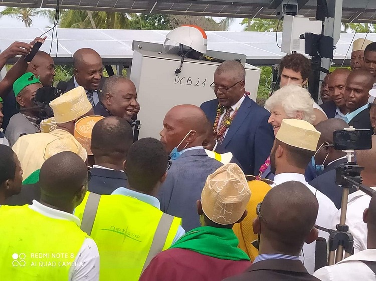 image La centrale photovoltaïque de Foumbouni est inaugurée avec succès