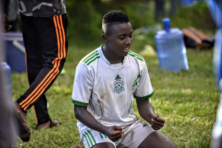 image Bonbon Djema arrose son 1er titre national