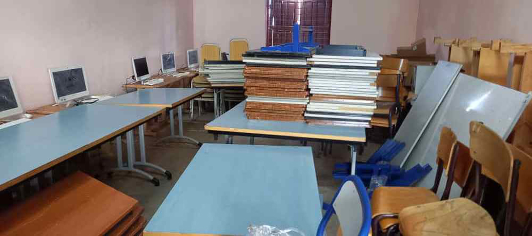 image Hahaya équipé en mobiliers scolaires et médicaux par sa diaspora
