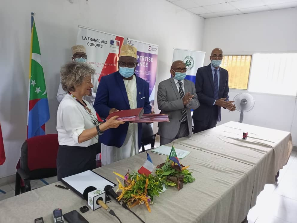 image Plan de développement France-Comores : La France débloque 10 milliards Kmf
