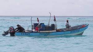 image Un bateau de pêche pakistanais a échoué au large de Mitsamiouli
