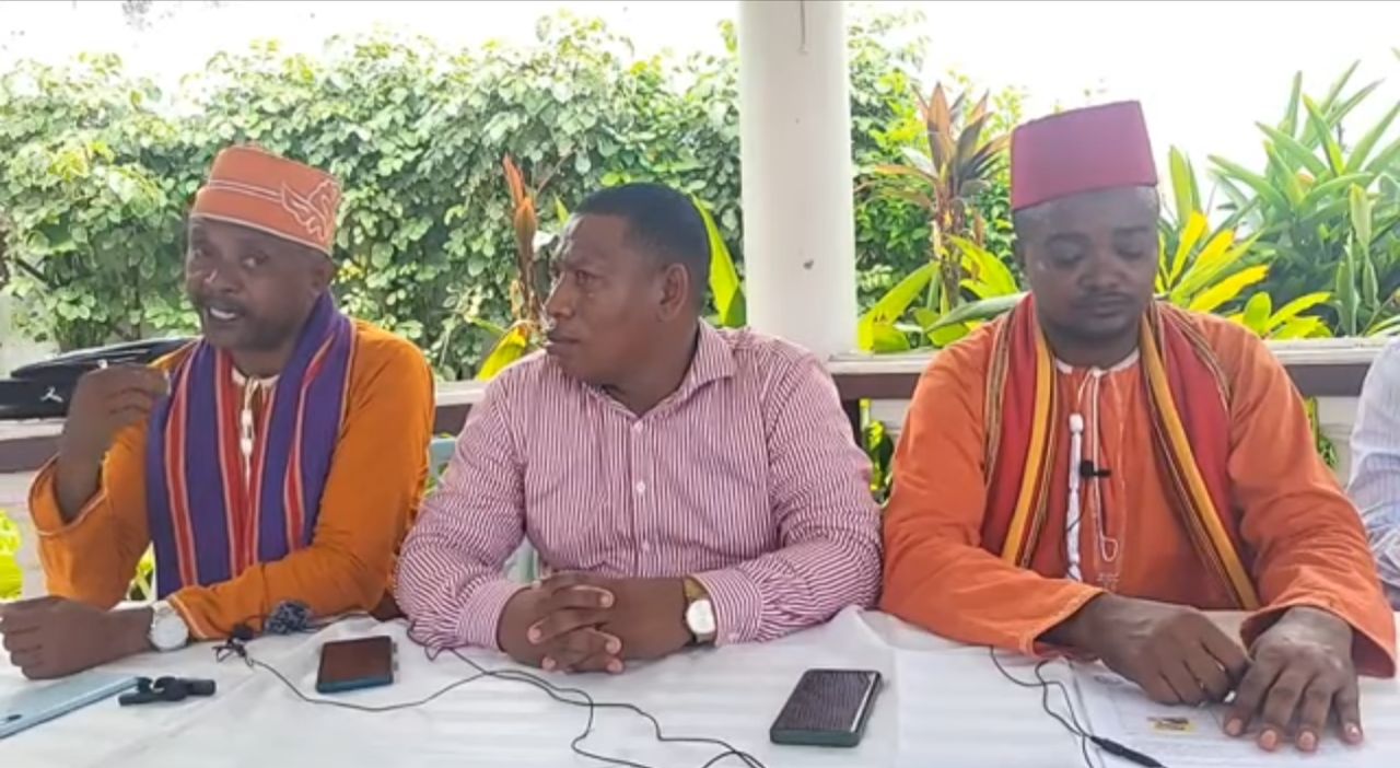 image La réplique des exclus de la CRC : “Nous avons choisi l’indépendance”