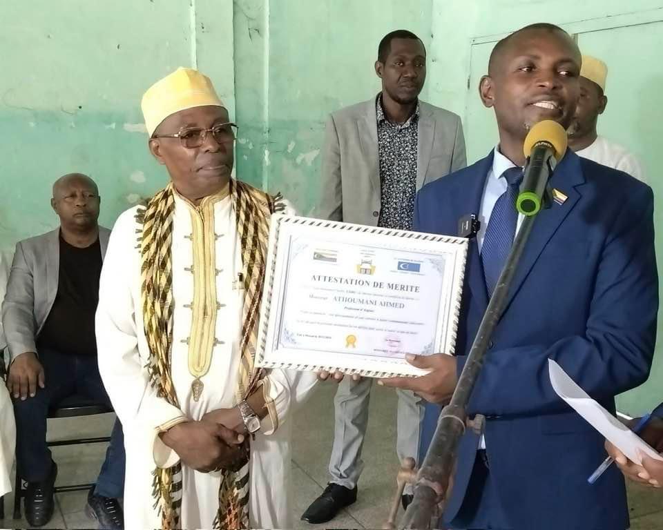 image Enseignement :  Athoumane Ahmed part à la retraite