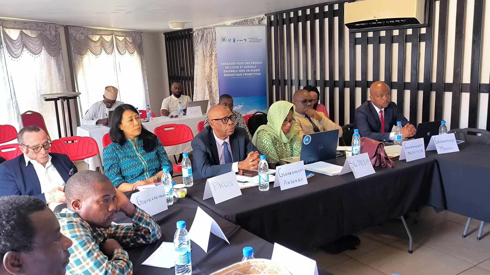 Energie: Accélérer l’accès à l’énergie pour tous