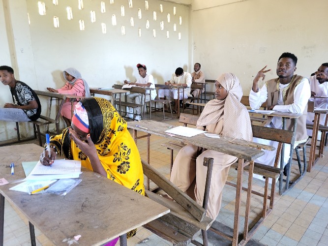 image Baccalauréat 2024:  Soulagement après la fin des épreuves écrites