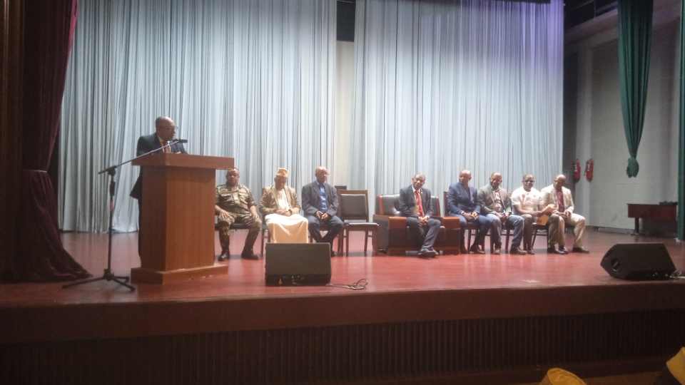 image Oumouri Madi Hassani honoré par ses collègues du parlement