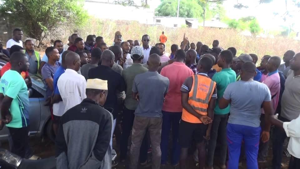 image Transport en commun: Les chauffeurs de Mohéli vent debout contre la vignette