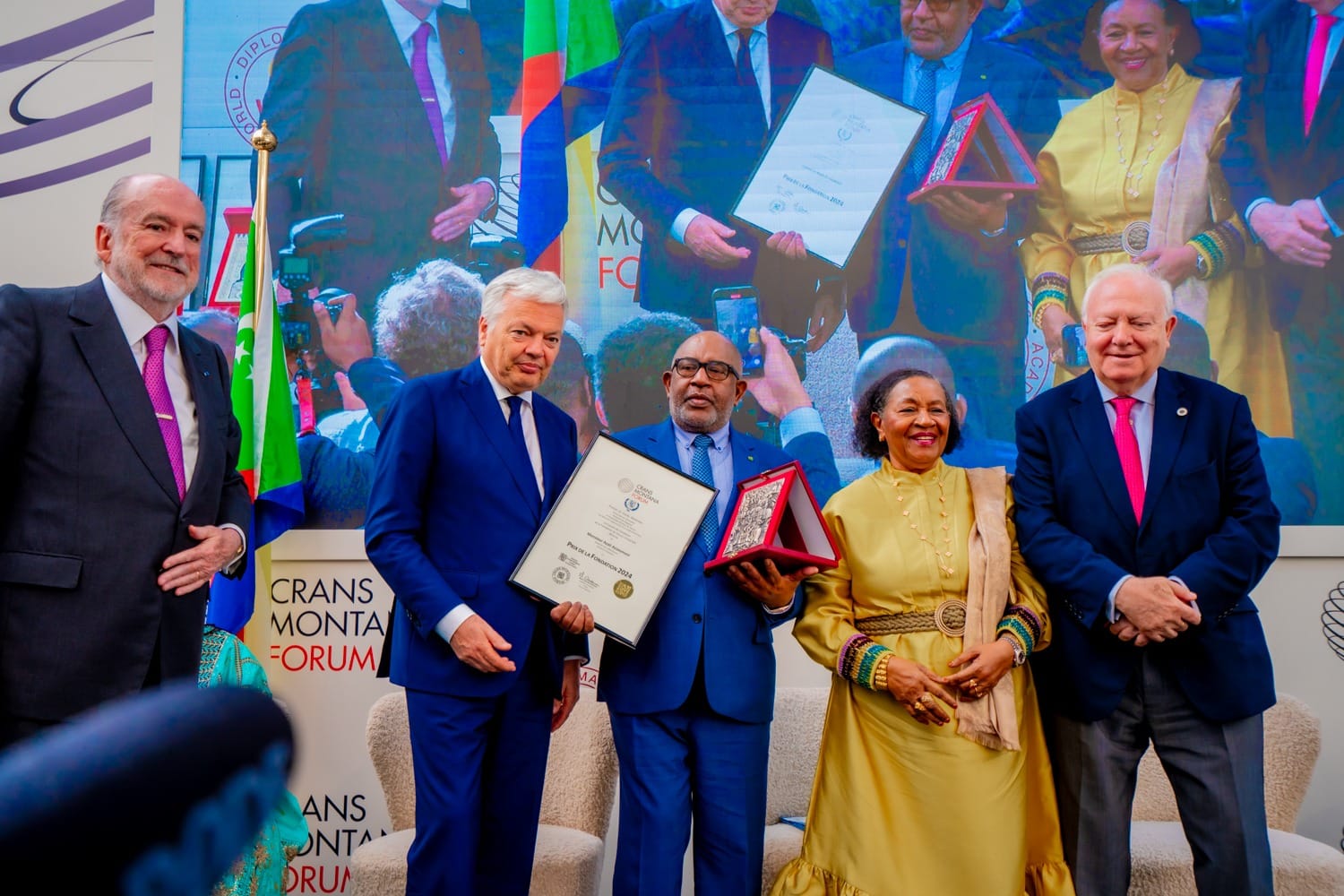 image Crans Montana, consacre Azali Assoumani, l’homme de paix