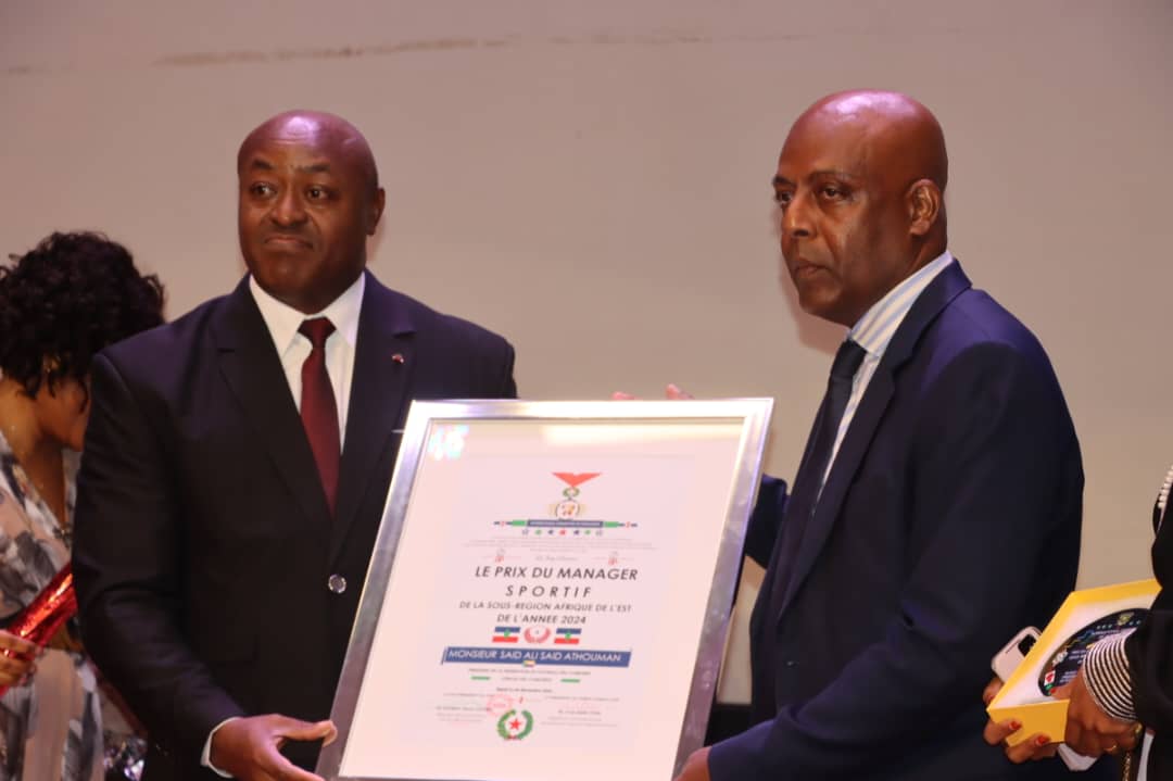 image Remise de prix:  SASA au sommet des Managers Est-Africains