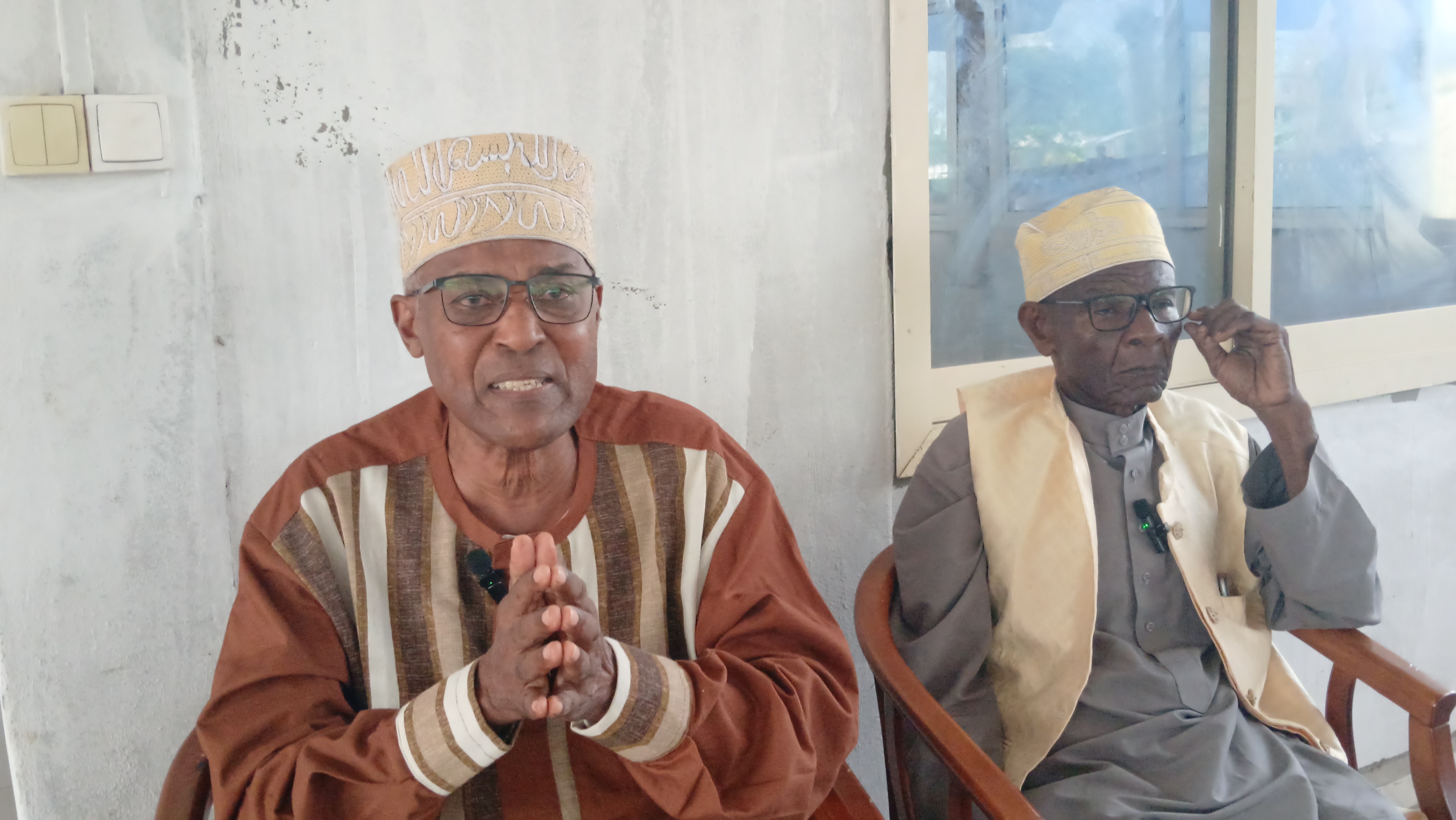 image Mohéli en ébullition : Dr Abdou Djabir et le doyen Mohibaca Baco montent au créneau
