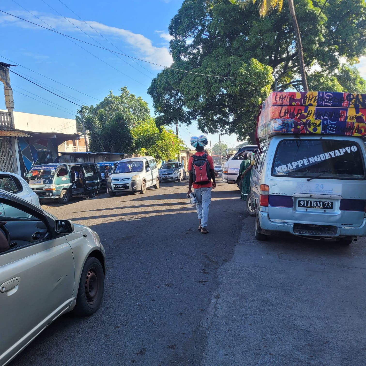 image Sécurité routière : Le quartier Djivani-Caltex asphyxié par le stationnement des minibus