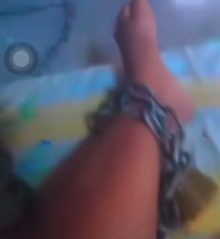 image Fait divers à Ouropveni :  Une femme enchaînée pour avoir dit non à un mariage imposé