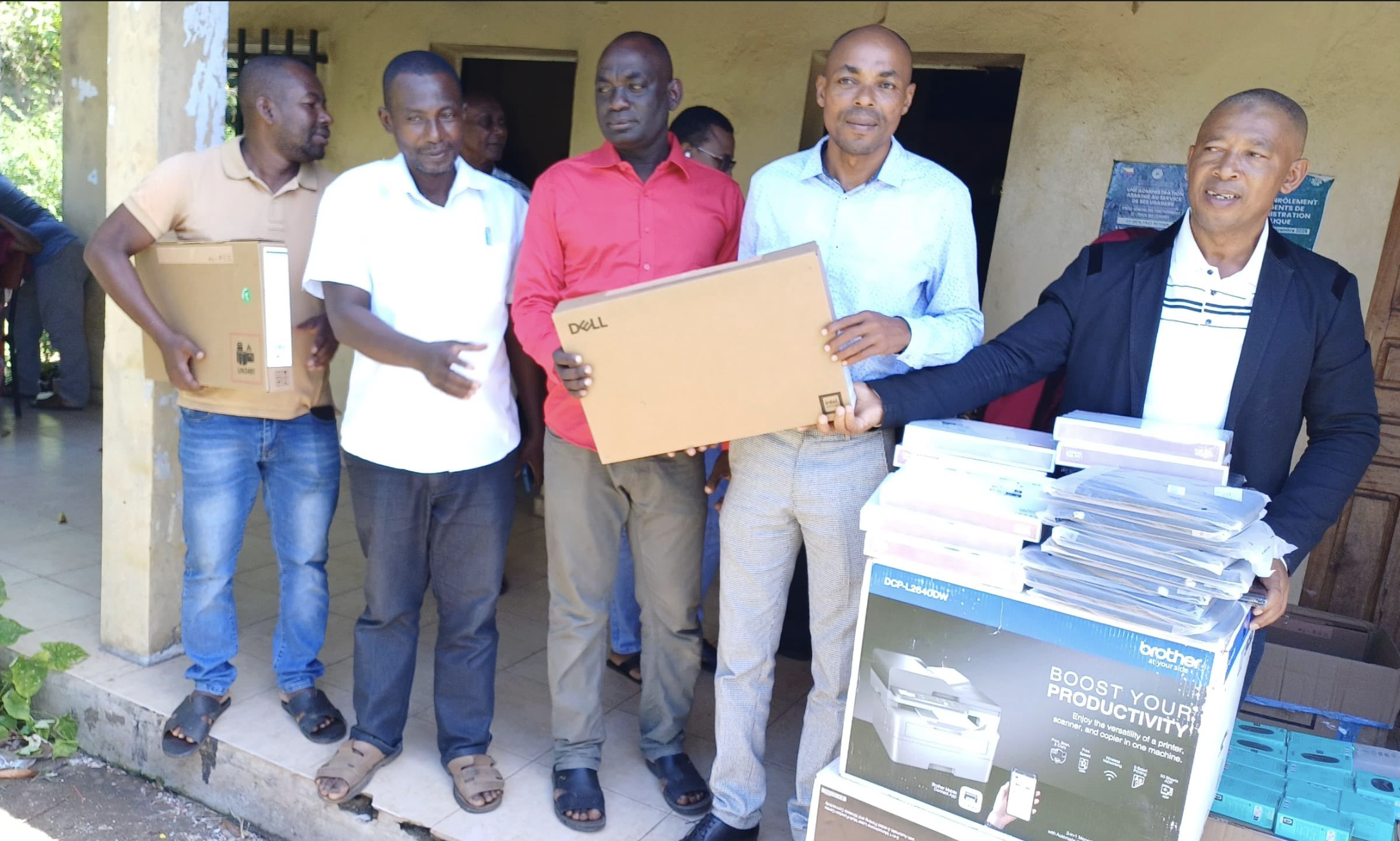 image Projet Ulanga Mali à Mohéli : Des accords signés et du matériel remis aux services techniques