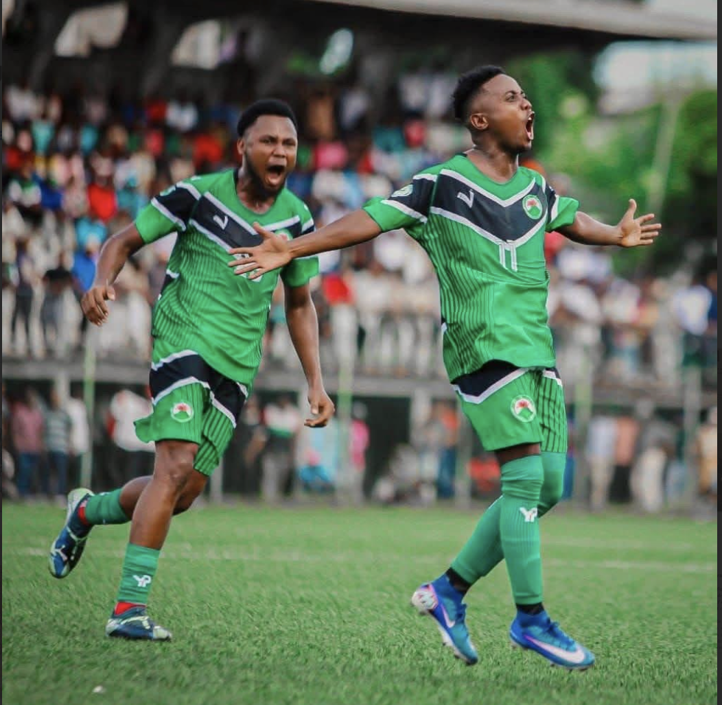 image Football, championnat : Volcan Club explose le derby de Moroni