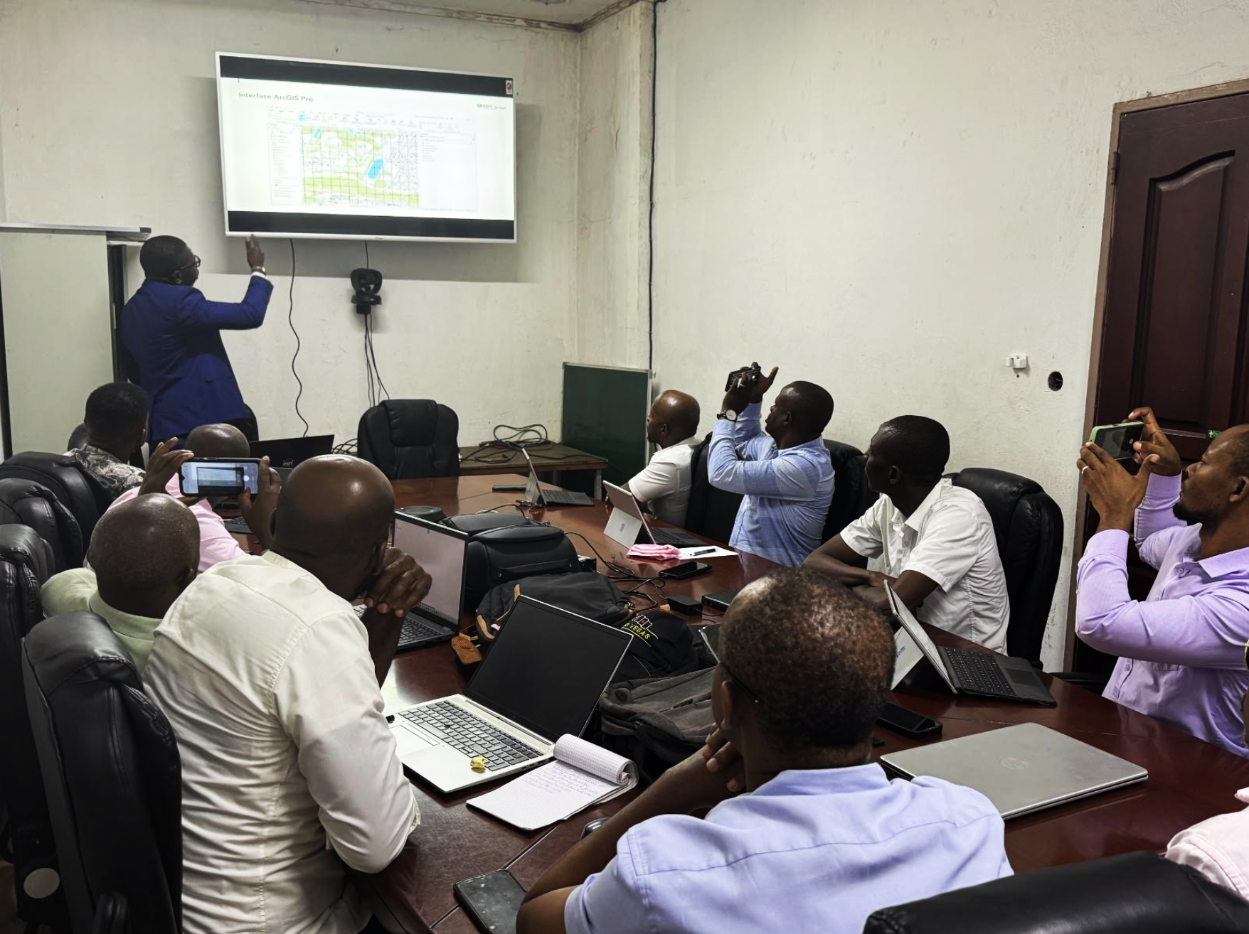 RGPH 2027 :  L’INSEED amorce son virage au numérique