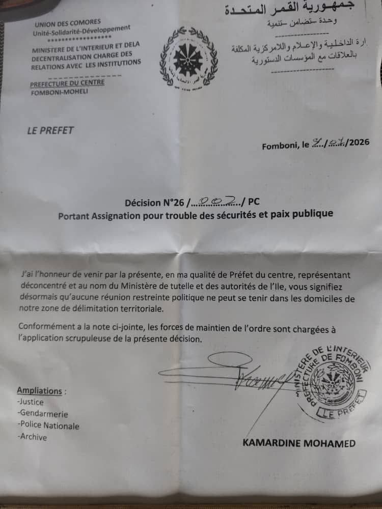 Fomboni : Quand le préfet fourre son nez dans la sphère privée