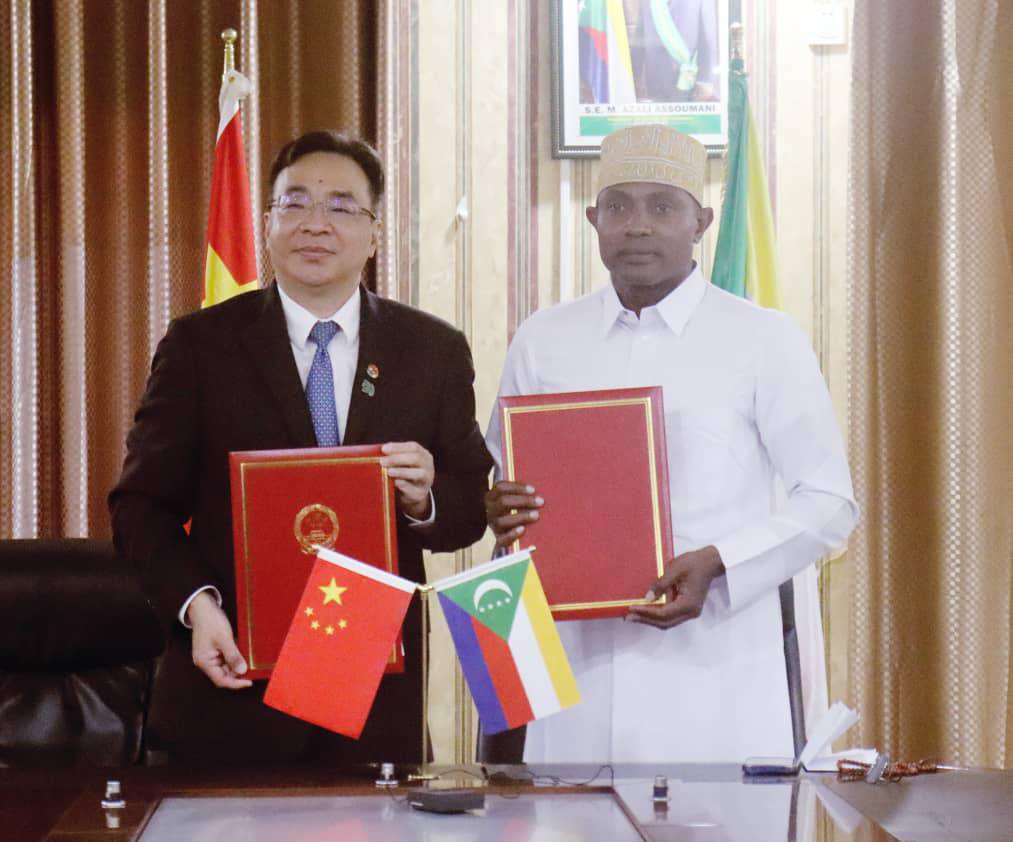 Chine – Comores:  Un don de six milliards KMF à l’Union des Comores