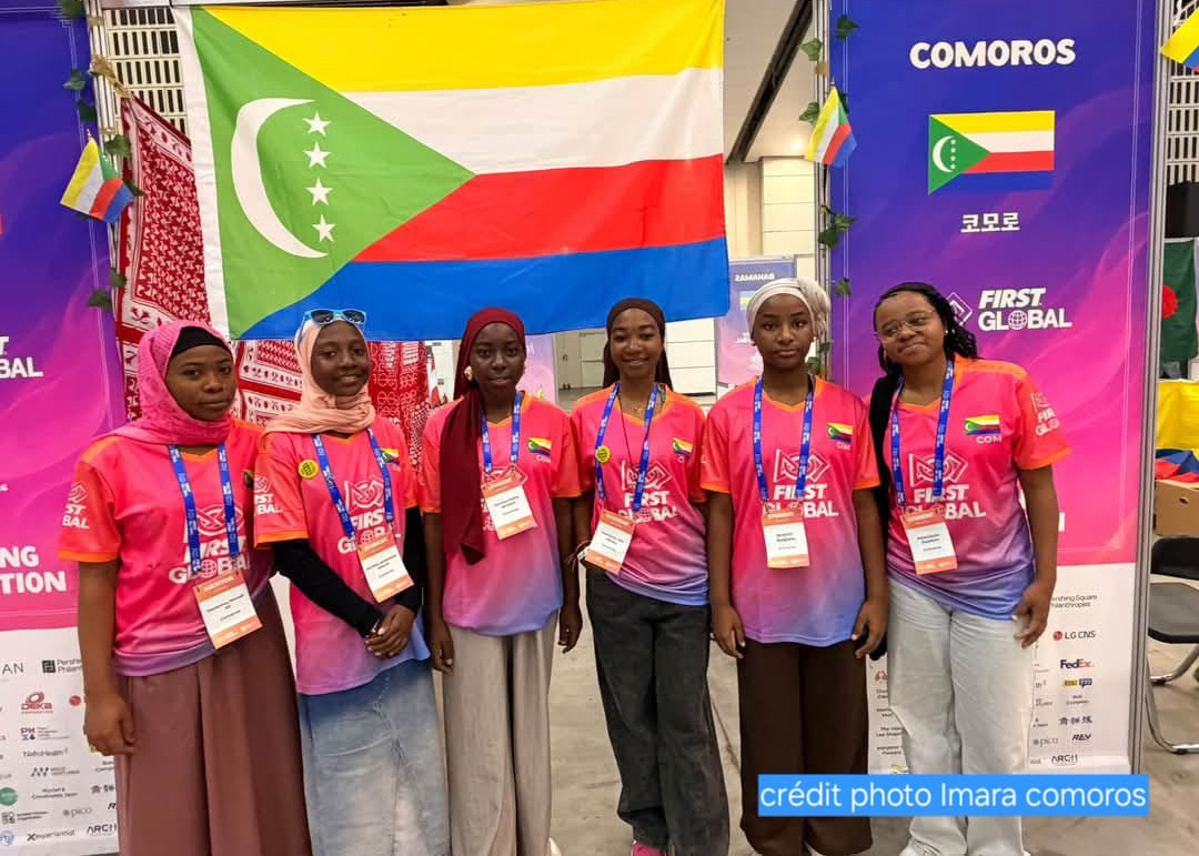 FIRST Global 2026 : Cinq lycéennes comoriennes portent haut notre drapeau à Incheon
