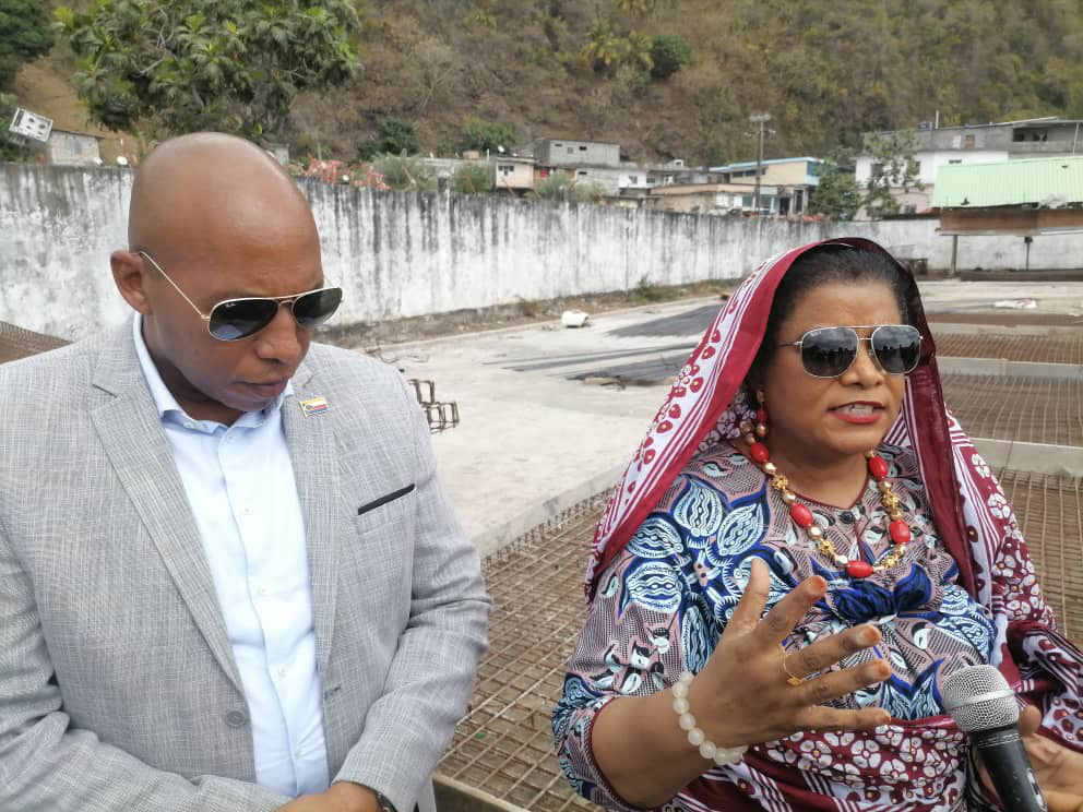 Port de Mutsamudu :  Yasmine s’enquiert de l’avancement des travaux