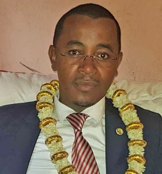 image Abdoulwahab Ali Aziri tourne le dos à l'opposition