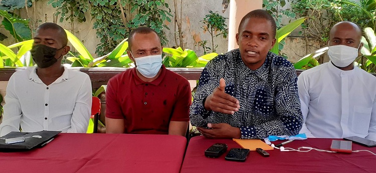 2e édition du Concours de lecture du Coran:  Le comité de soutien du candidat de Mbeni réclame un remboursement des SMS