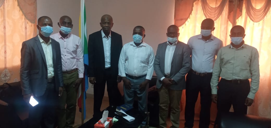 image 25 enseignants réclament toujours leur statut de fonctionnaire