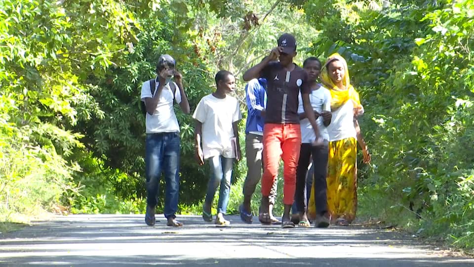 image 10 km à pied pour aller à l’école, les élèves de Hamavouna lancent un SOS