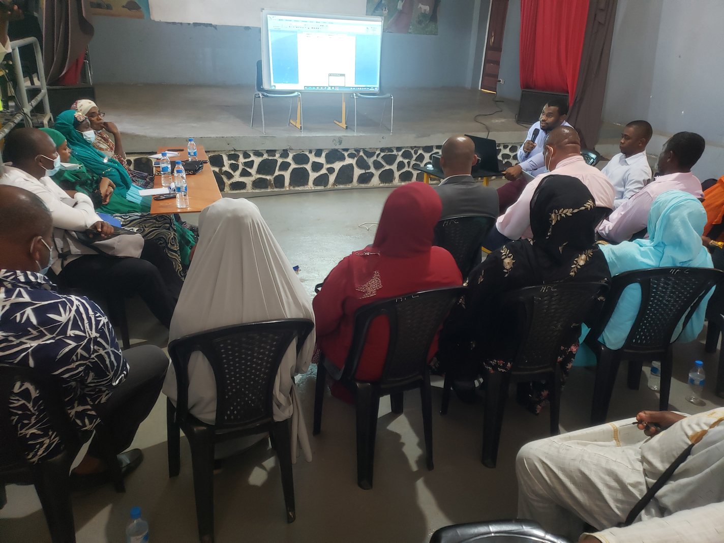 image Micro-finance  Meck Mohéli octroie plus de crédits, mais ses clients n’épargnent plus…