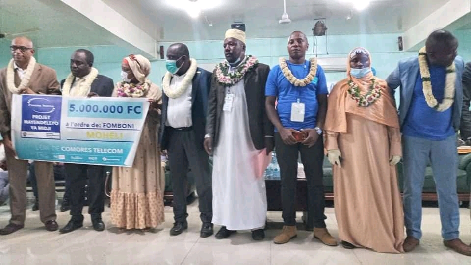 image Projet Mayendeleo Ya Midji: La CADF a reçu le chèque de 5 millions