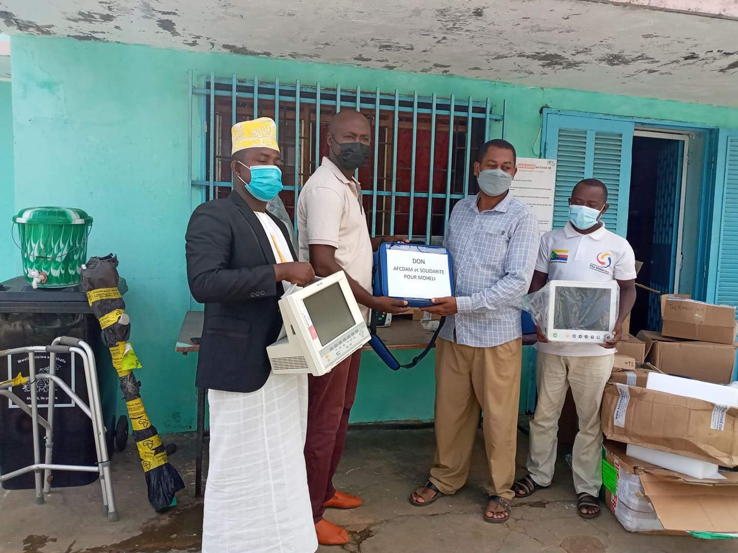 image Covid-19 : L'AFCDAM et le collectif Solidarité pour Mohéli au chevet du CHRI de Fomboni