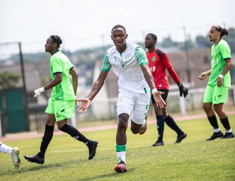 image Kayoum Mbamba, entre football amateur et football international