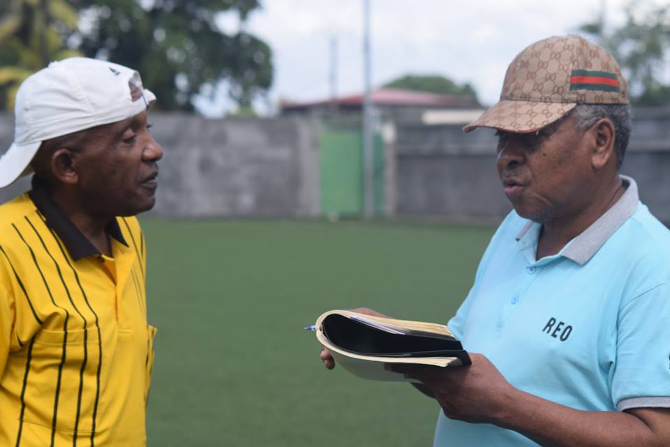 image Football : Stage de formation des coaches des jeunes Un entraîneur doit être pédagogue et leader technique