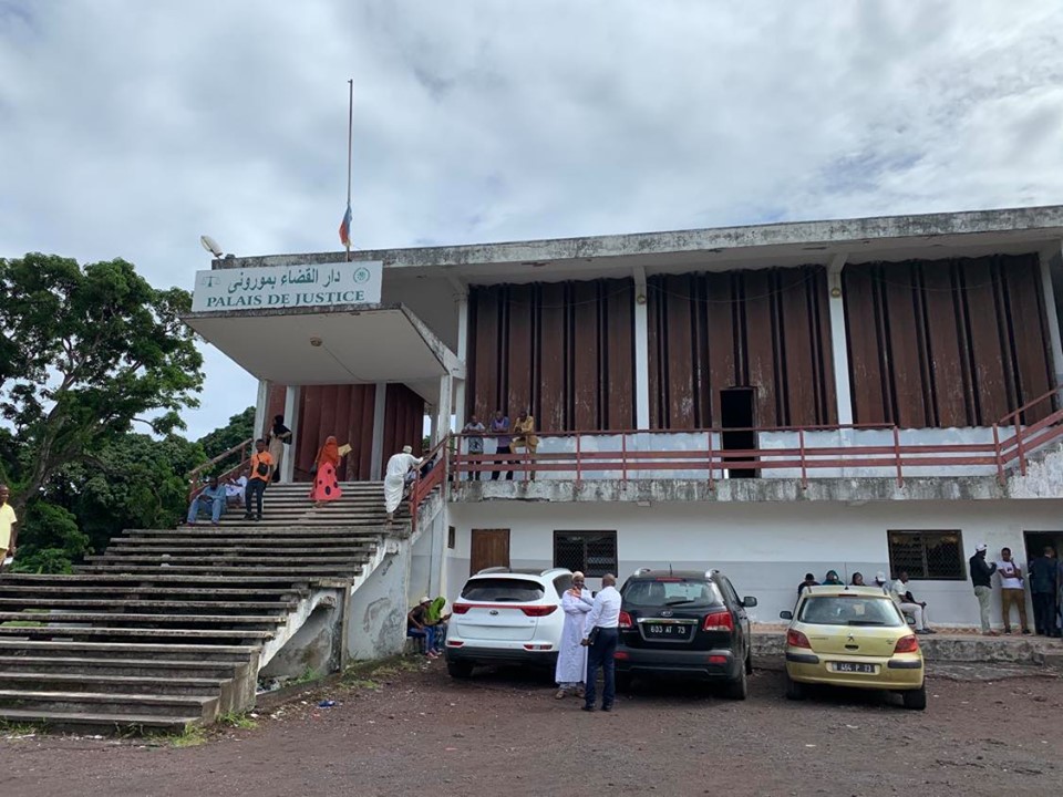 image Interdiction de prier dans les mosquées : Plus de 50 contrevenants relâchés par le parquet