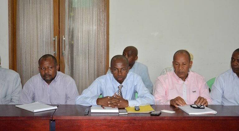 image Enseignement public / L’intersyndicale brandit le spectre de la grève illimitée