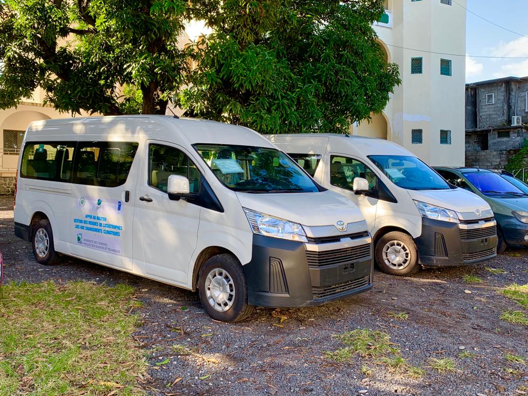 image 2 autobus pour faciliter les recherches des étudiants en gestion de risque 