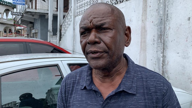 image Radhi retire son candidat à Moroni